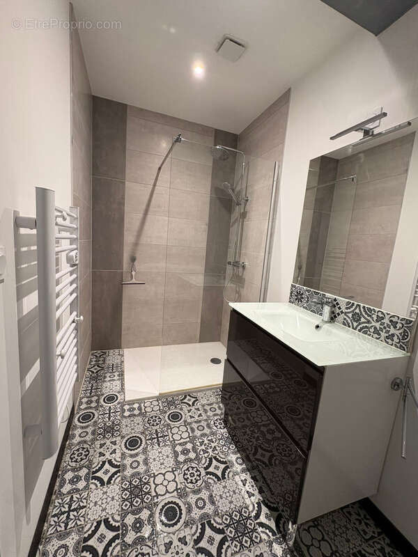 Appartement à LA ROUXIERE