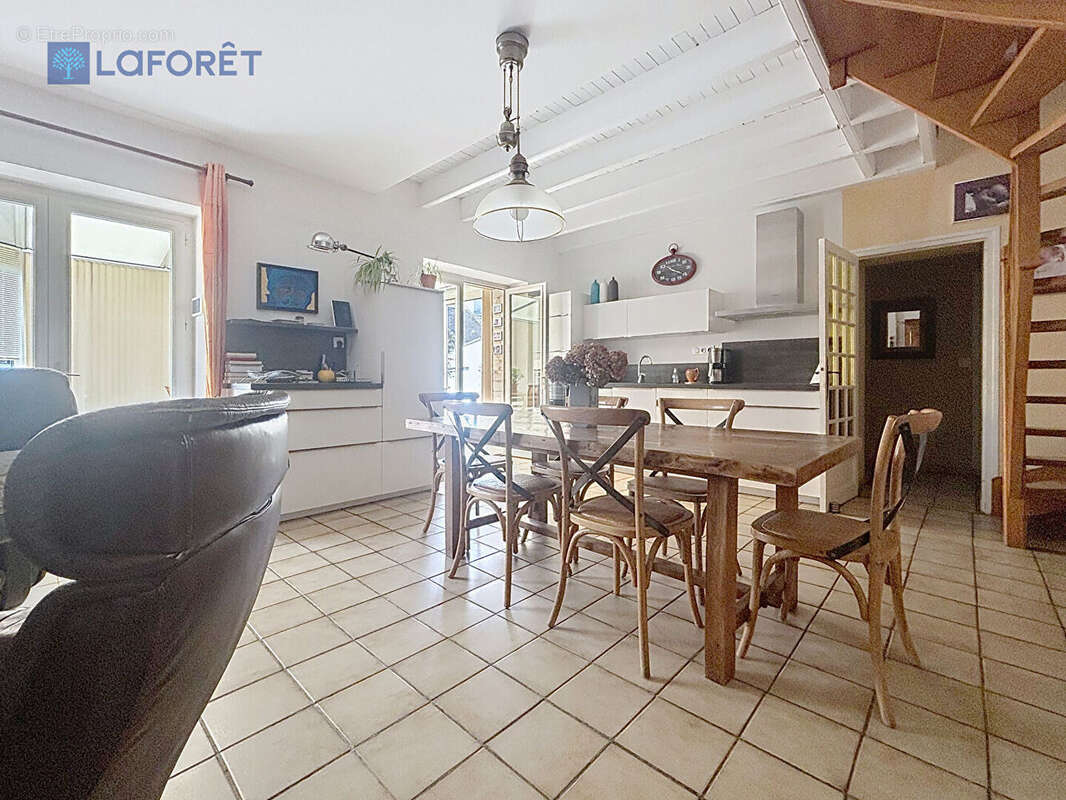A VENDRE Maison Lanester 5 pièce(s) 97.83 m2 - photo 6