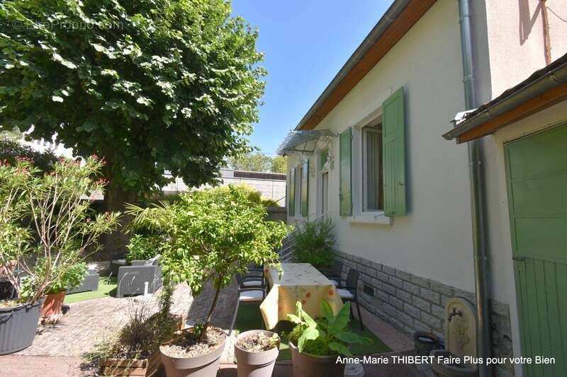 Maison à vendre 6 pièces VILLEURBANNE (69) - photo 27