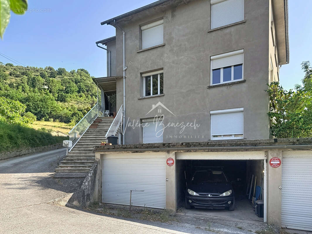 Appartement T4 rénové avec terrasse et garage - photo 4