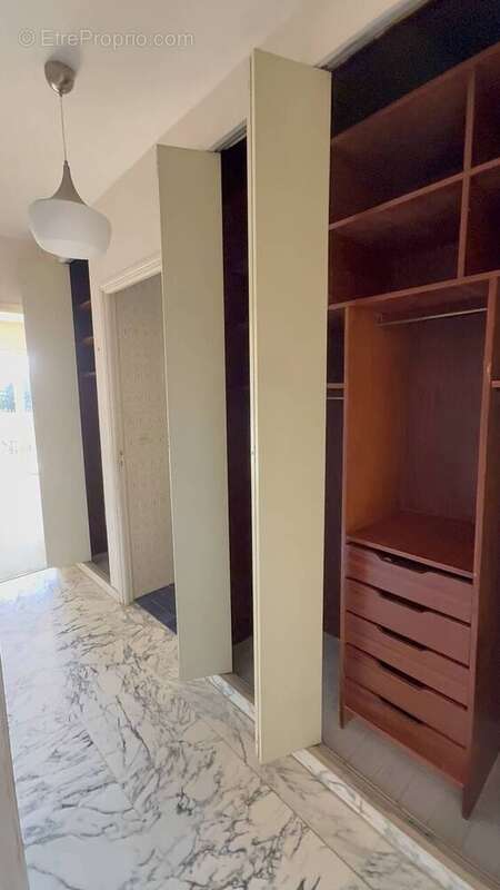 Appartement à VENCE