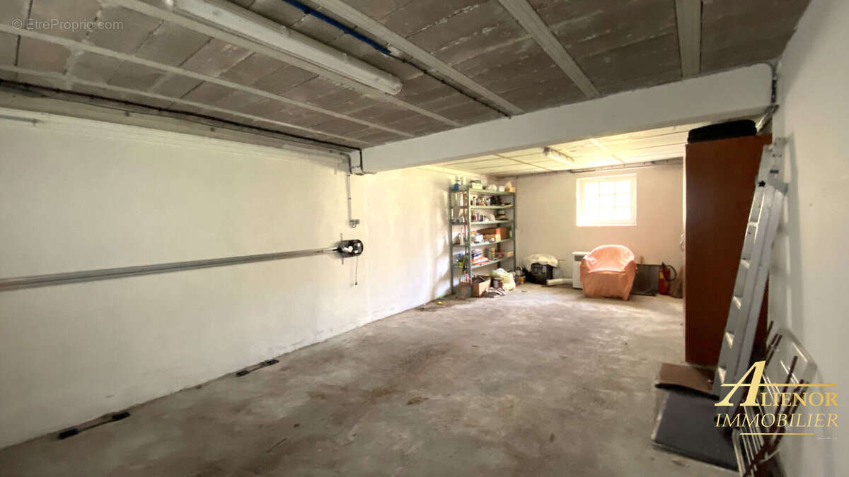 Maison à BOURDEILLES