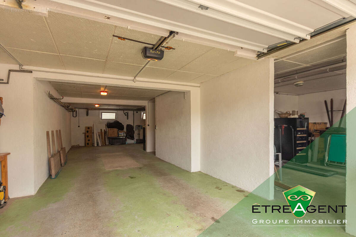 Maison COLLANDRES QUINCARNON - 178 m² - 5 chambres - photo 17