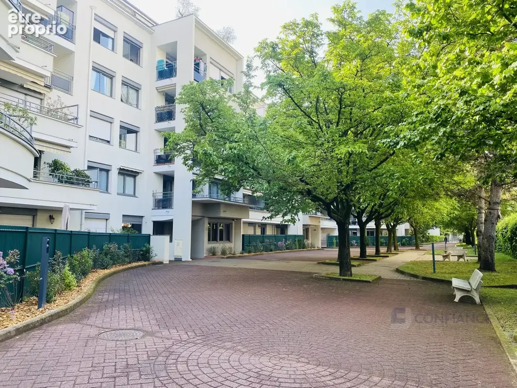 Appartement 70 m² à Villeurbanne  - photo 4