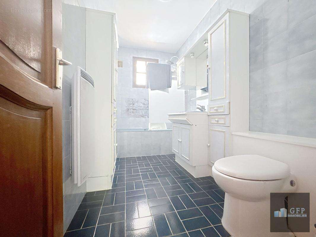 Maison à BORMES-LES-MIMOSAS