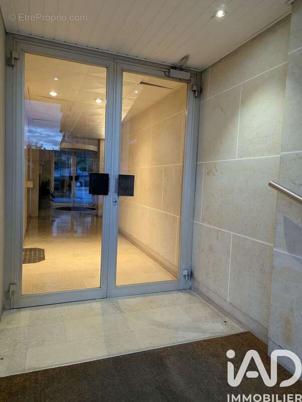 Photo 9 - Appartement à VERSAILLES