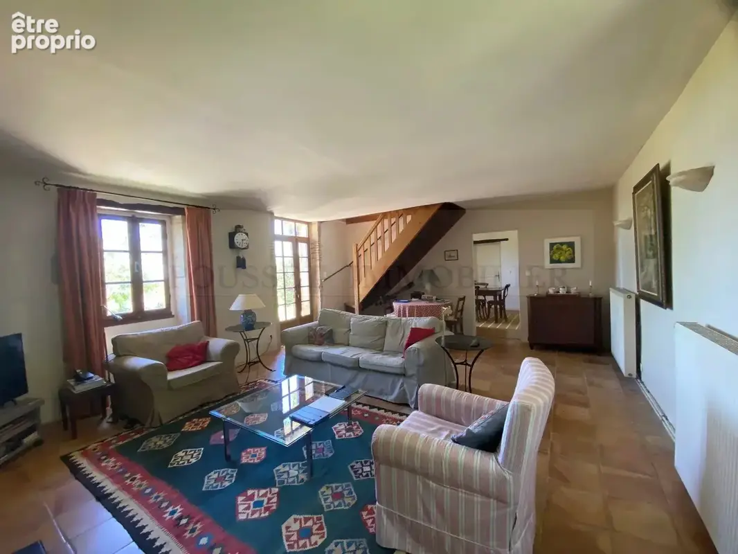 Superbe propriété en pierre avec gîte, piscine et dépendances au cœur de la vallée du Lot - photo 7
