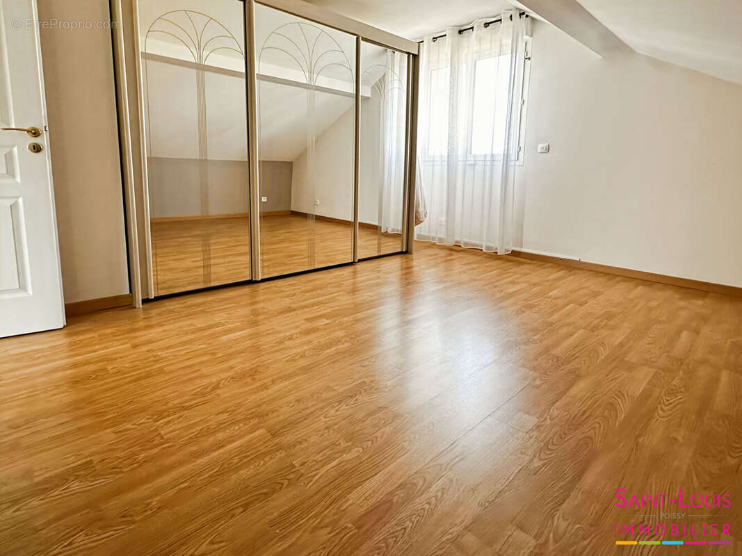 Maison à CARRIERES-SOUS-POISSY