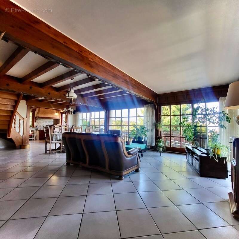 Maison à SAINT-PAUL-EN-CHABLAIS