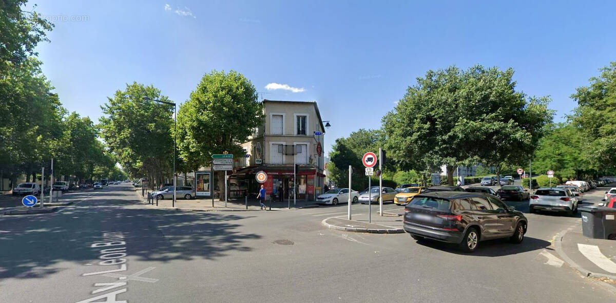 Parking à MAISONS-ALFORT