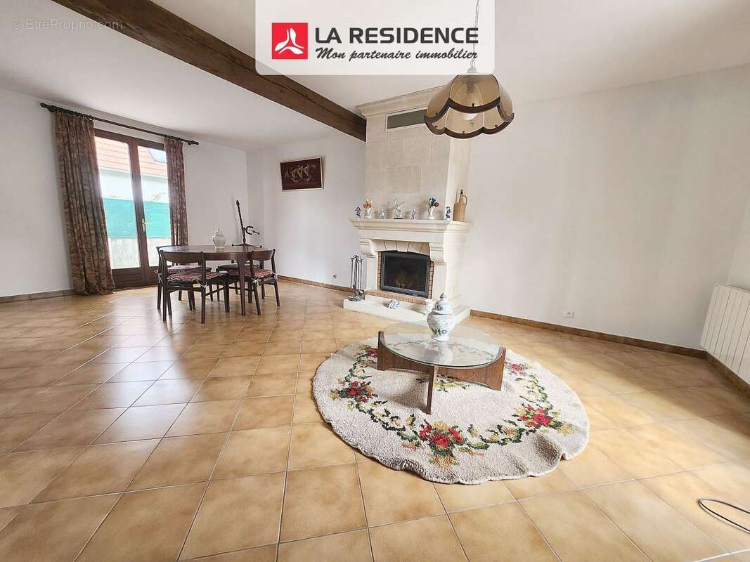 Maison à MONTIGNY-LES-CORMEILLES