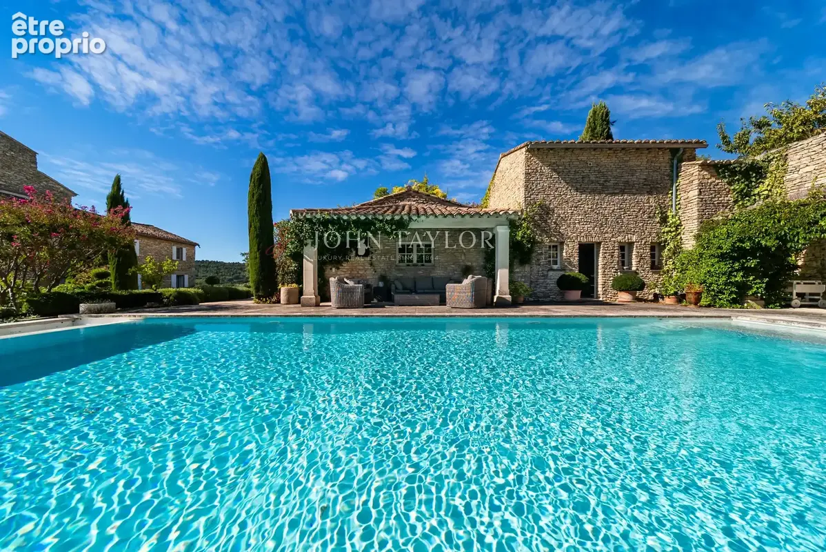 Propriété de prestige en pierre à vendre à Gordes  Vue panoramique sur le Luberon - photo 8