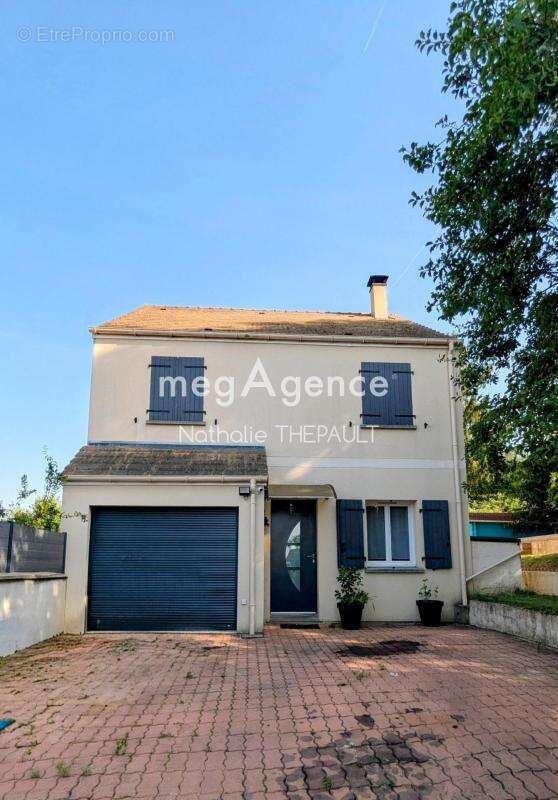 Maison à MANTES-LA-VILLE