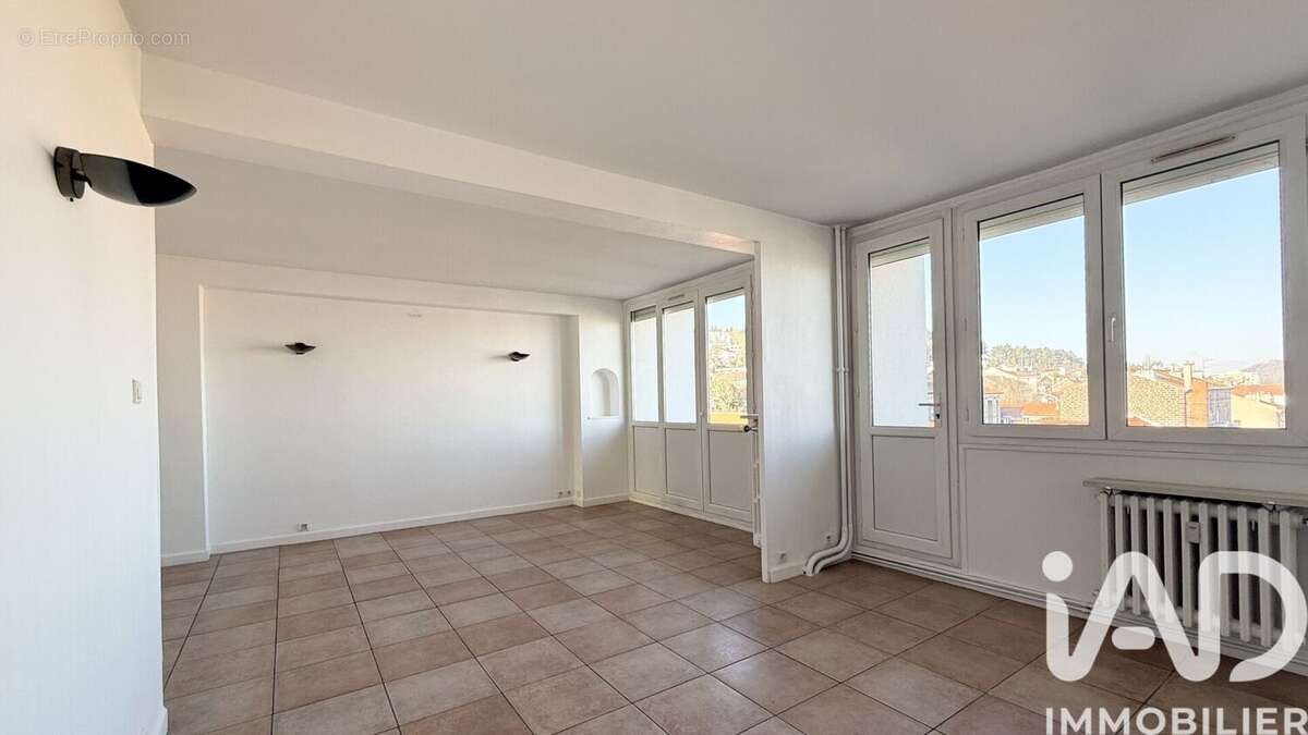 Photo 4 - Appartement à SAINT-ETIENNE