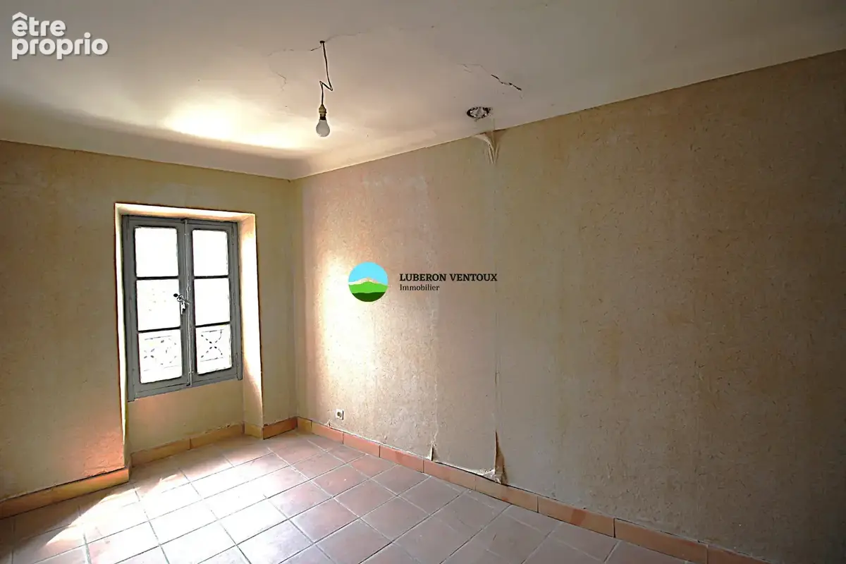 Maison de ville Carpentras 127 m2, petite cour , grand garage possibilité deux habitations - photo 11