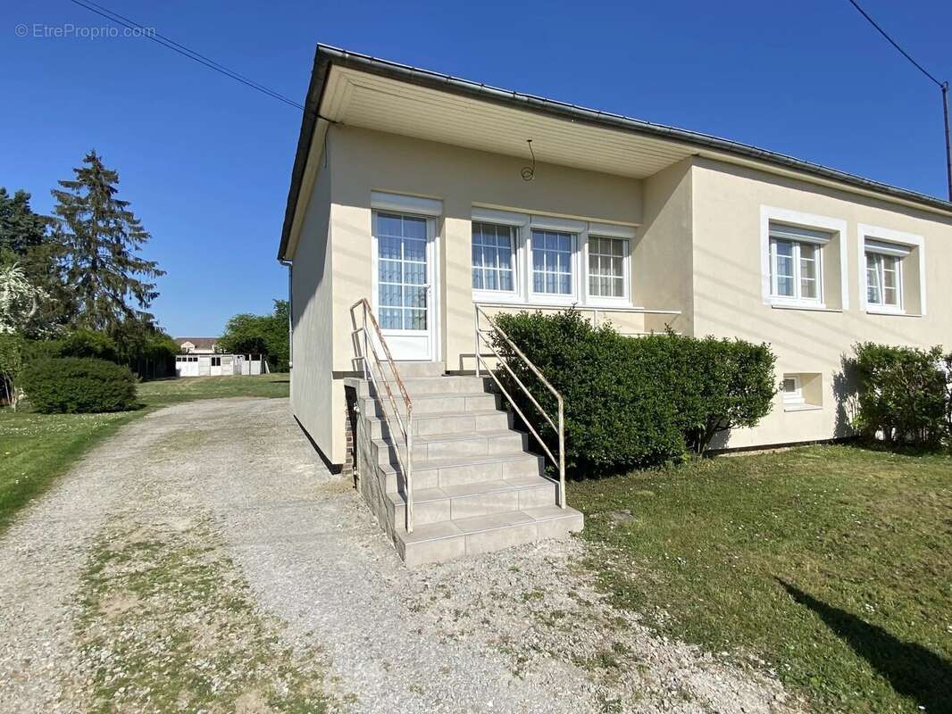 Maison à VERNEUIL-SUR-AVRE