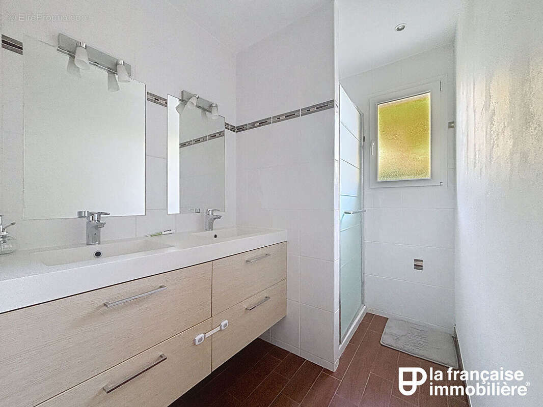 Maison à CHASNE-SUR-ILLET