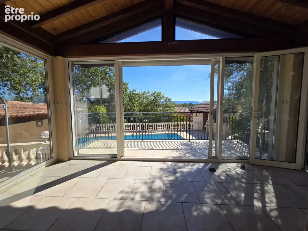 Villa plain-pied 114 m² -  3 chambres -  piscine - garage - photo 5
