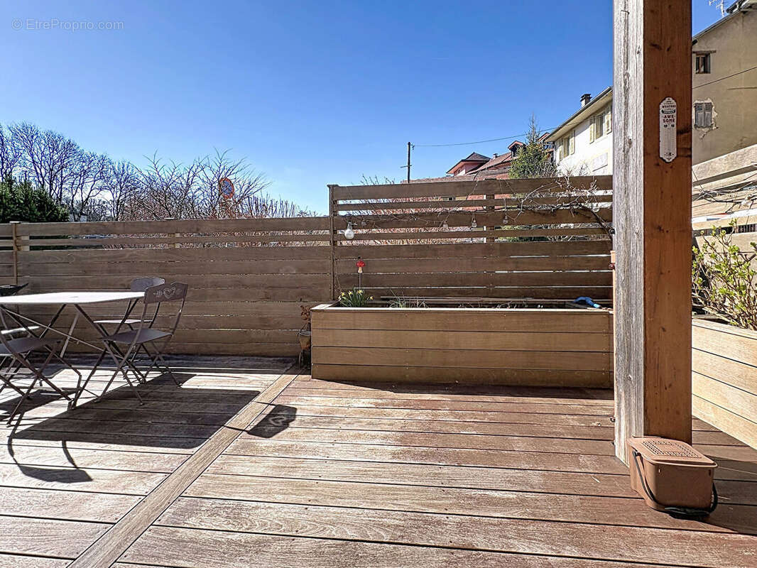 Appartement à LA ROCHE-SUR-FORON