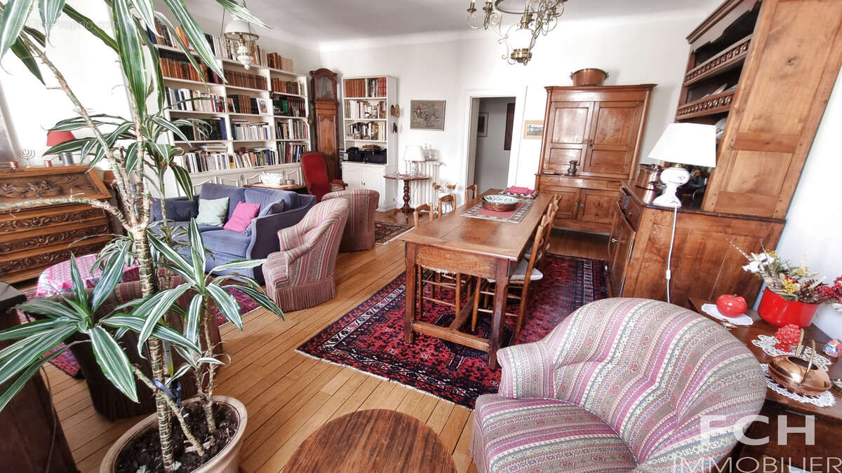 Appartement à VICHY