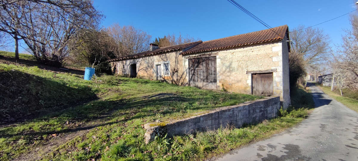 Autre à SAINT-LEON-SUR-L'ISLE