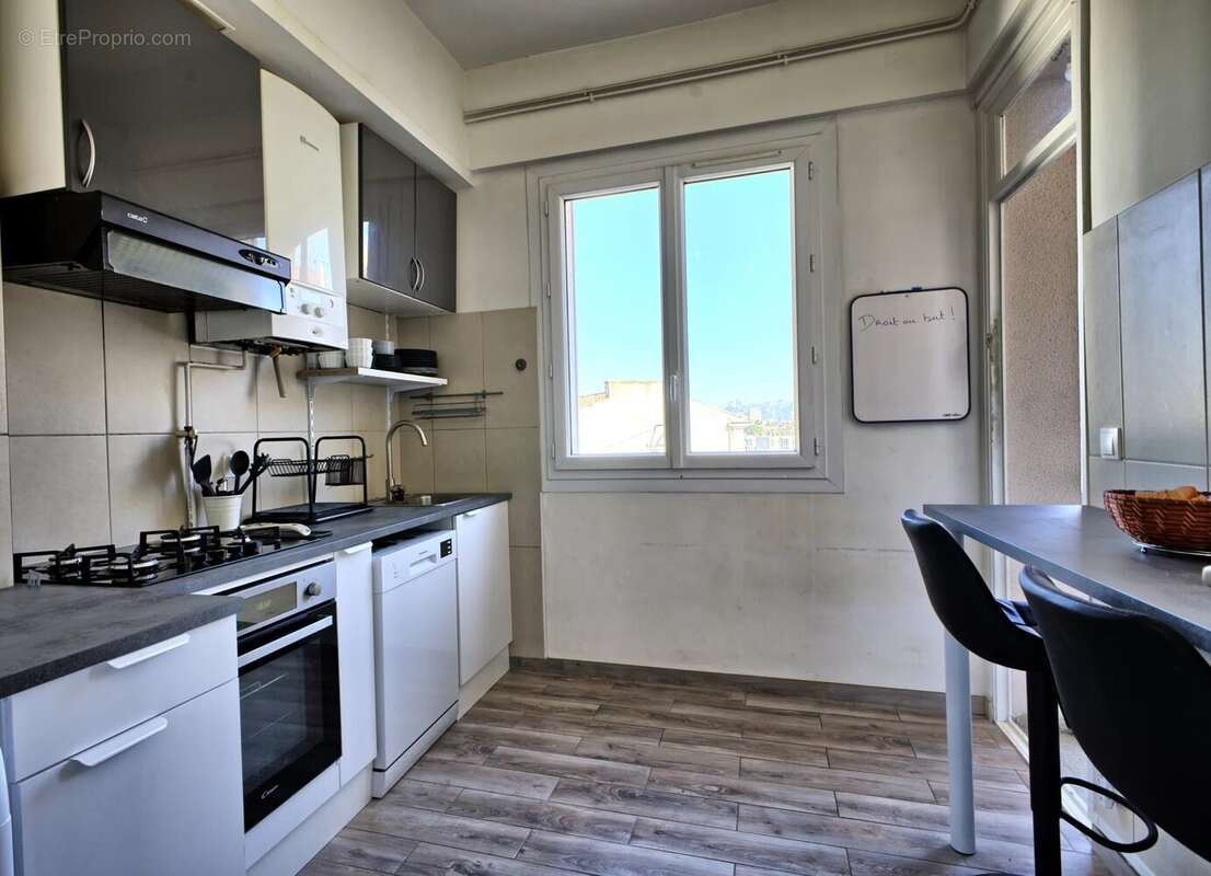 Appartement à MARSEILLE-12E