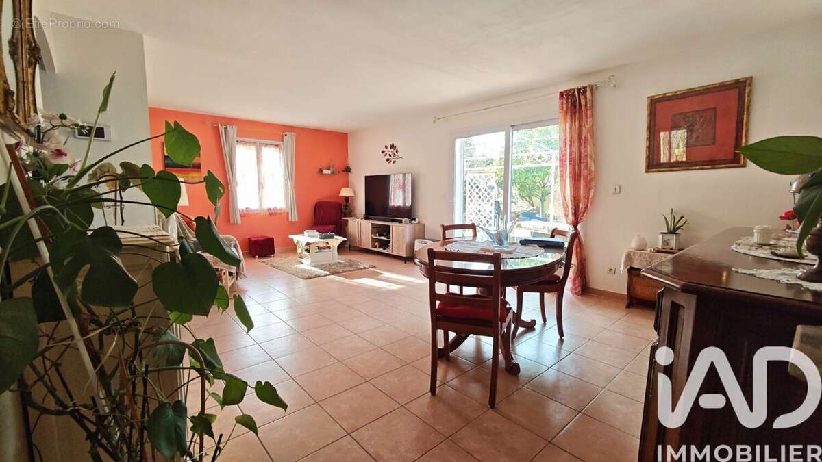 Maison 101 m² à Brignoles  - photo 6