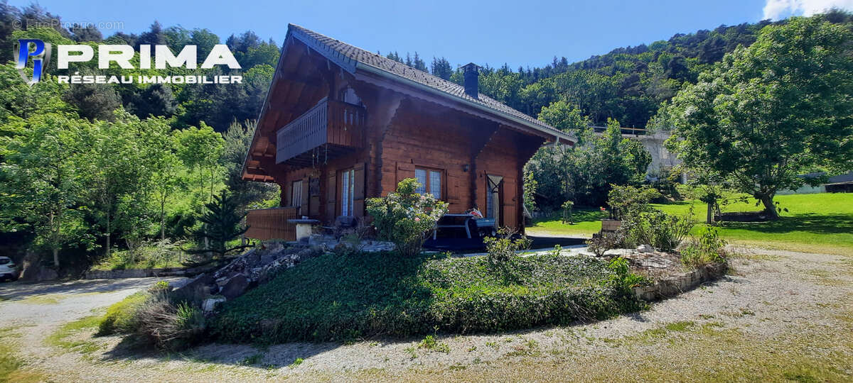 Maison à PRUNIERES