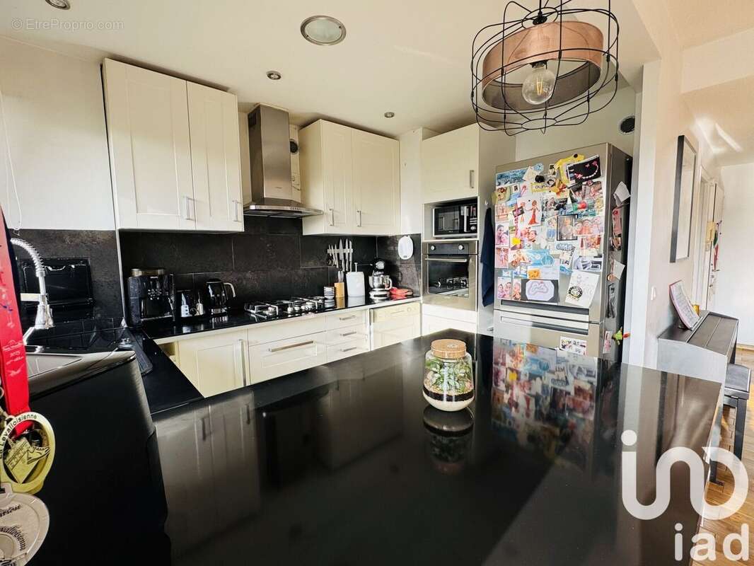 Photo 8 - Appartement à LA CELLE-SAINT-CLOUD