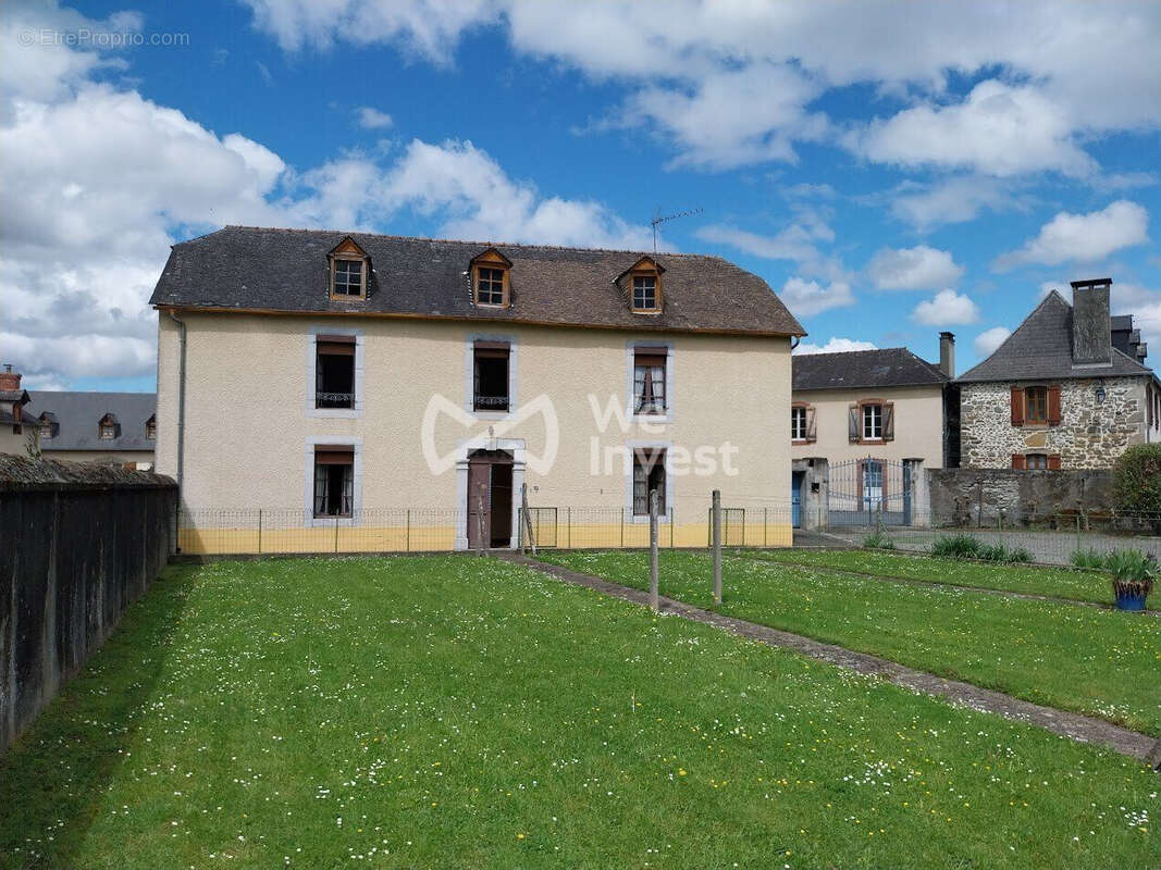 Maison à LESTELLE-BETHARRAM