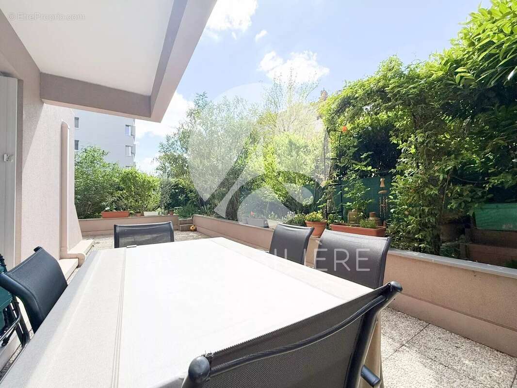 Appartement à LYON-3E