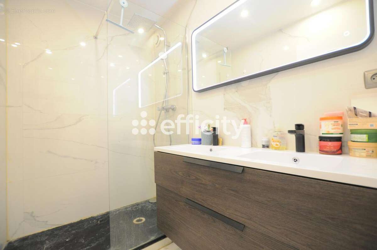 Appartement à VENISSIEUX