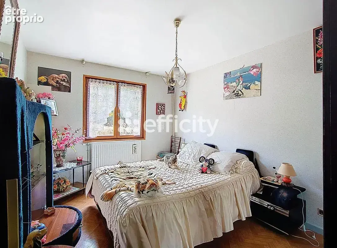 Maison 6 pièces 195 m² à vendre à Saint-Chamond (42400) - photo 10