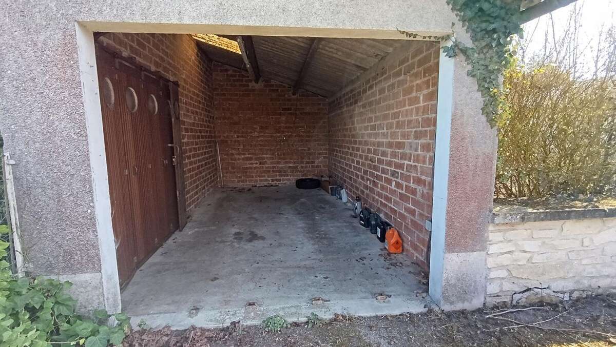 Maison à FERE-CHAMPENOISE