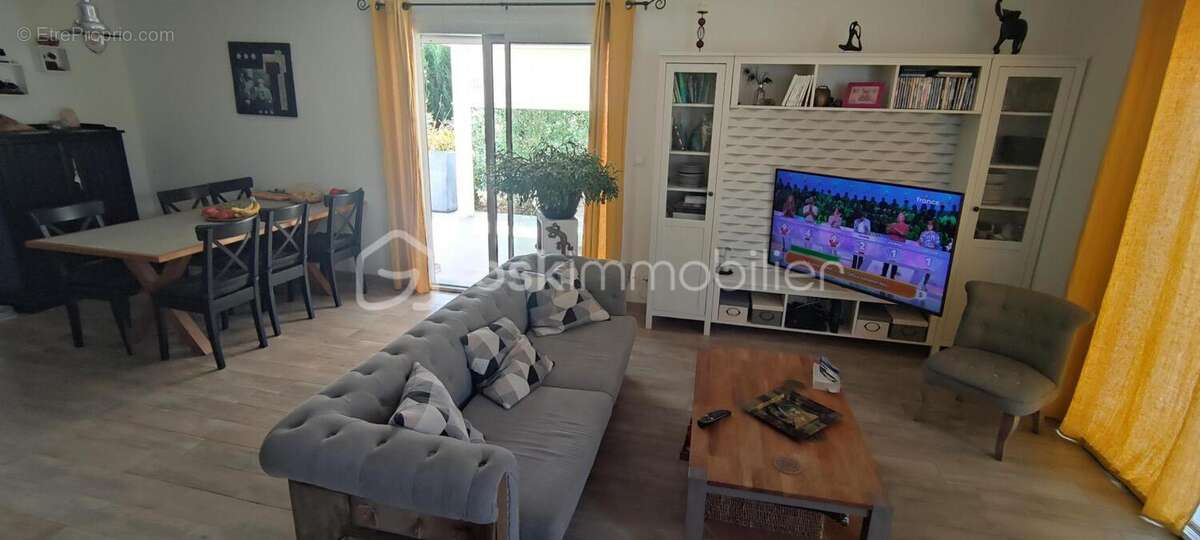 Maison à LACROIX-FALGARDE