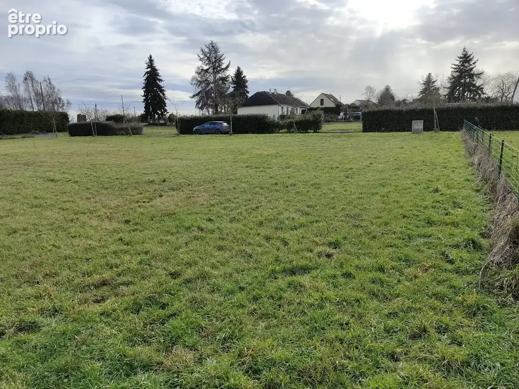 Terrain à LE MAGNY