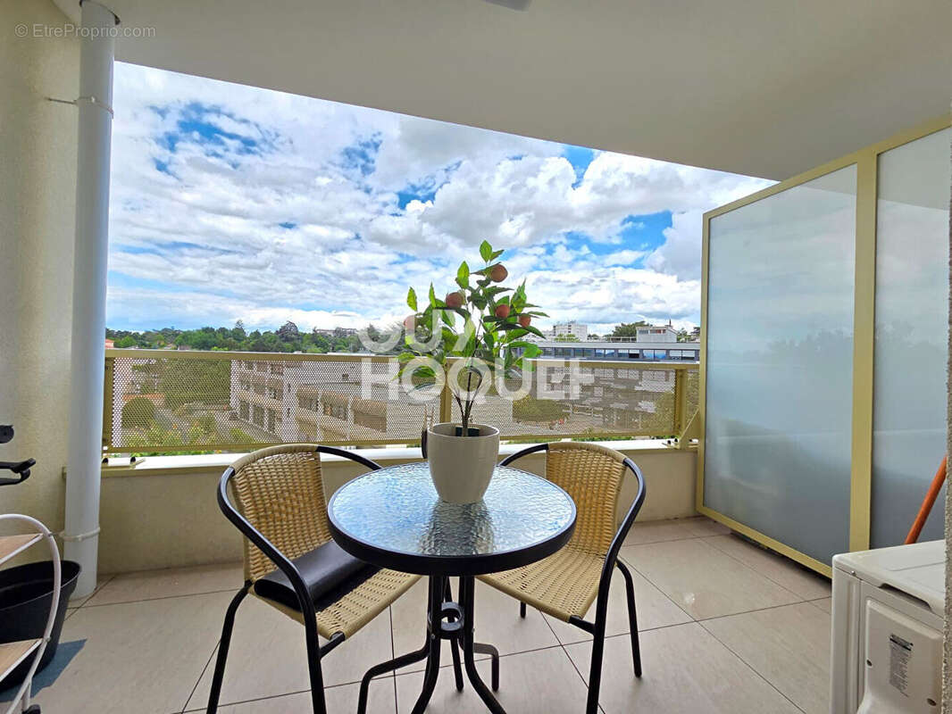 Appartement à RILLIEUX-LA-PAPE