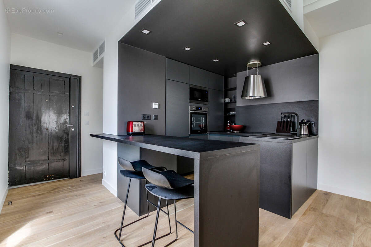 Appartement à PARIS-3E