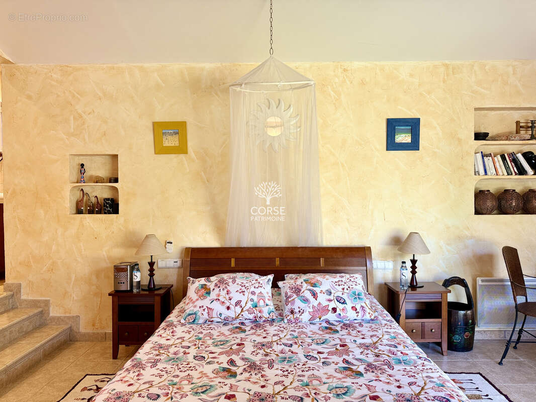 Maison à LECCI