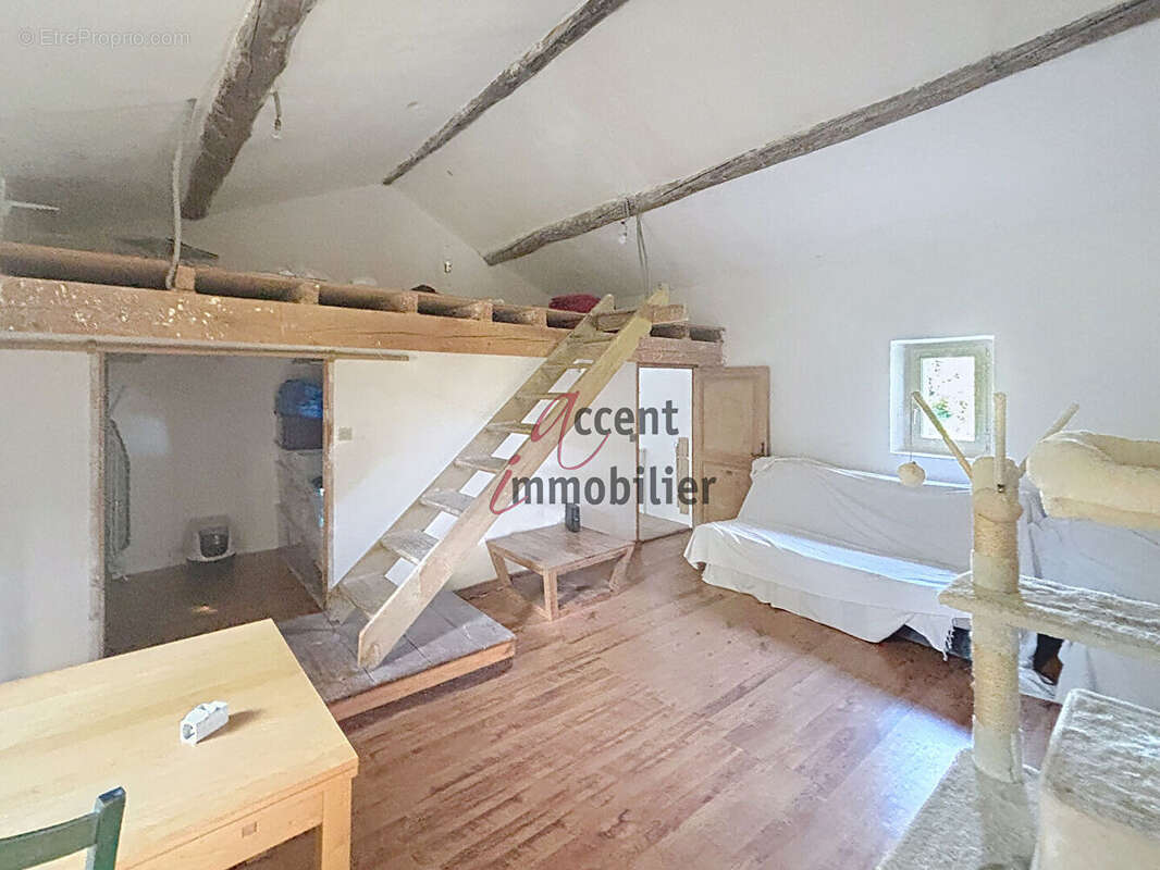 Maison à CHEVAL-BLANC