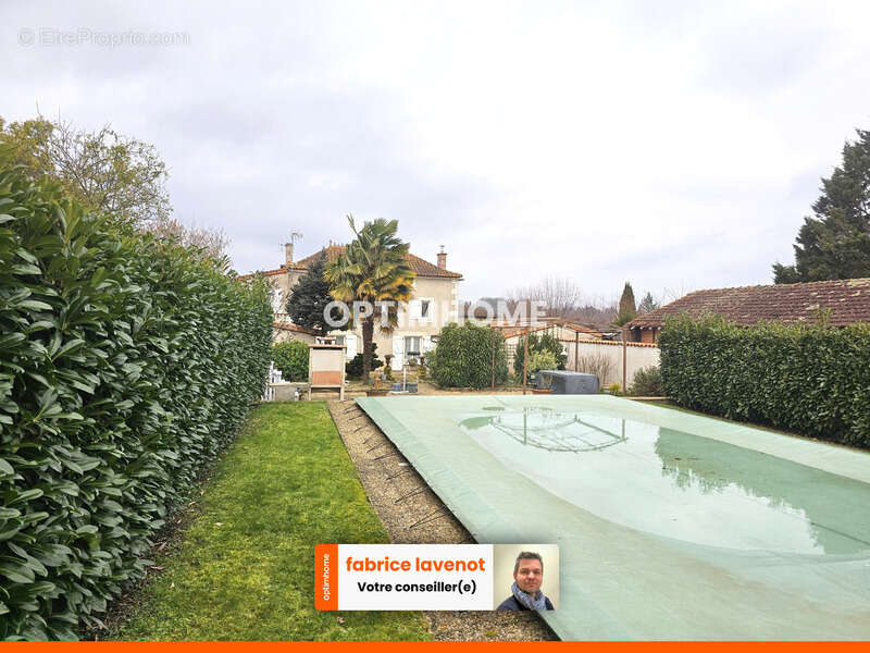 Maison à TAPONNAT-FLEURIGNAC