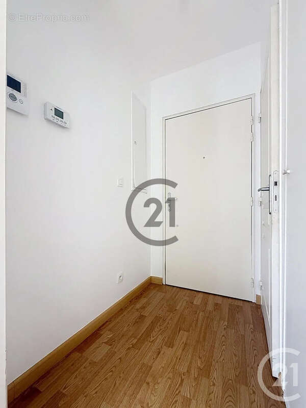 Appartement 42 m² à Reims  - photo 2