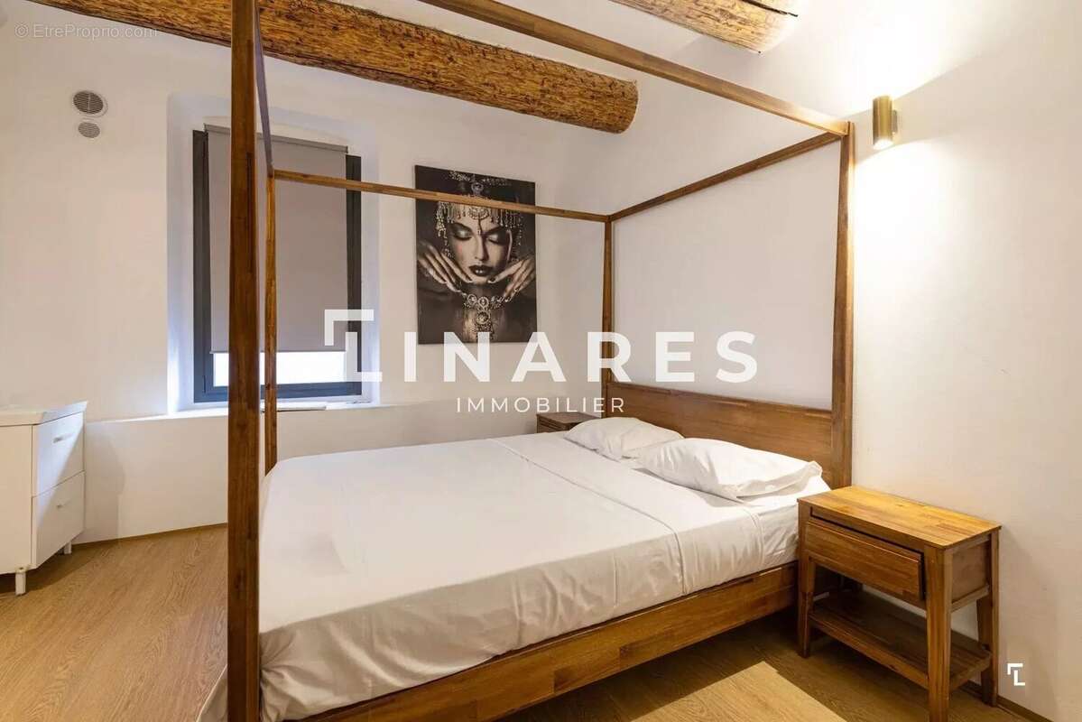 Appartement à MARSEILLE-1E