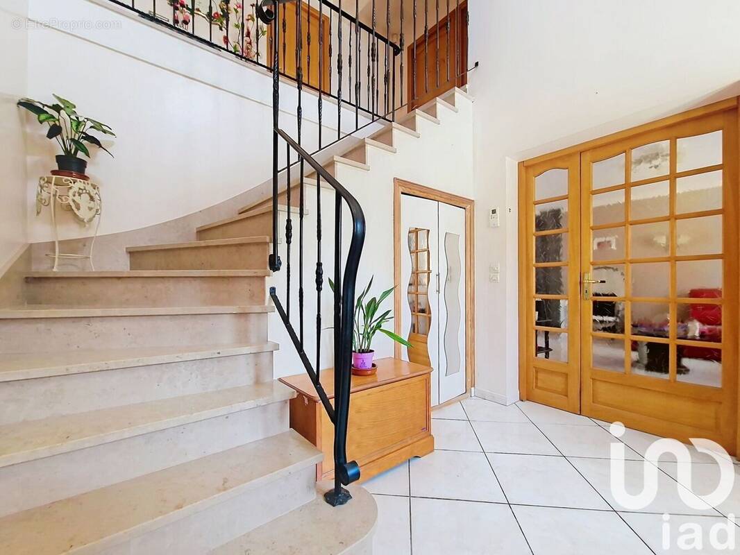 Photo 1 - Maison à GRETZ-ARMAINVILLIERS