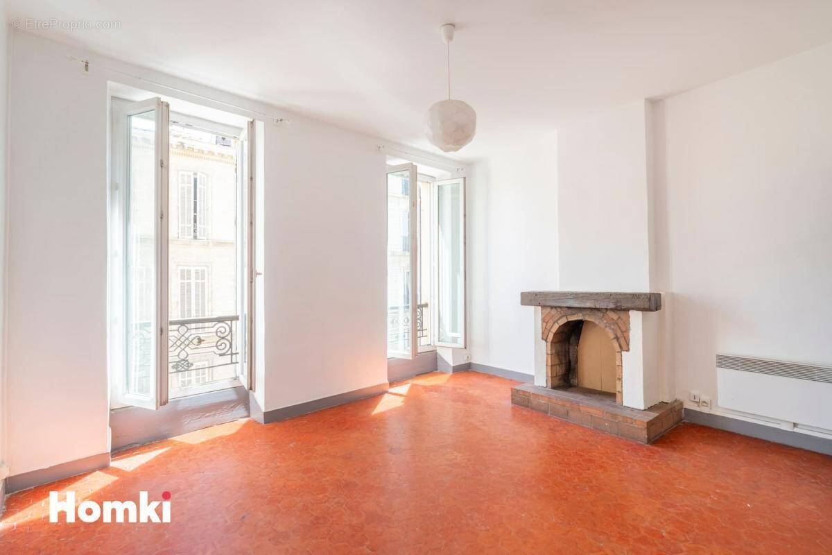 Appartement à MARSEILLE-6E