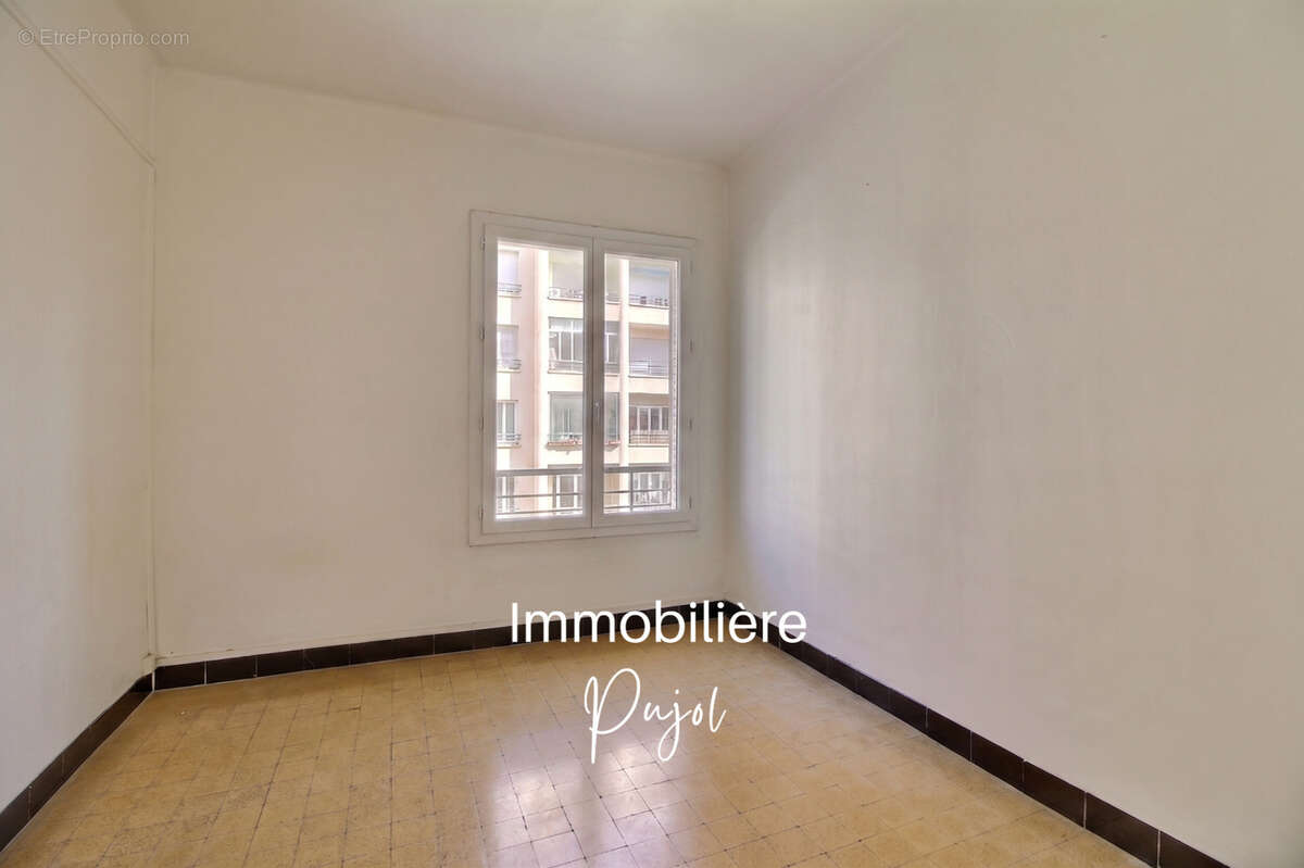 Appartement à MARSEILLE-9E