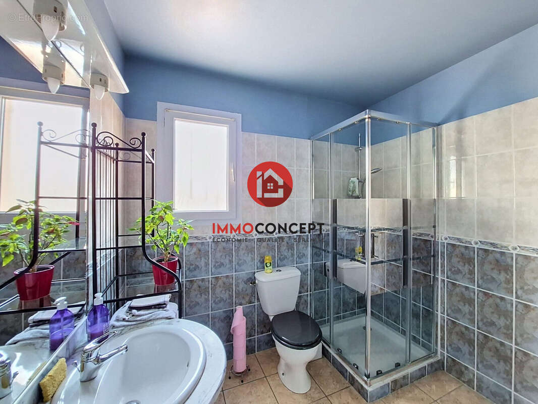 Maison 129 m² à Montfaucon  - photo 9
