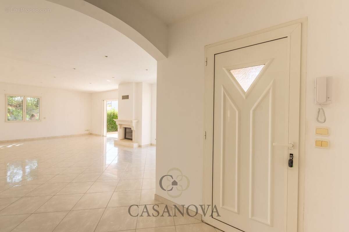 Maison à SAINT-GEORGES-D'ORQUES