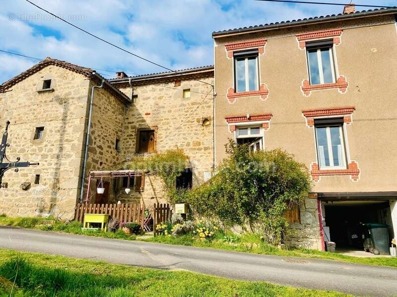 Maison à SAINT-DIER-D'AUVERGNE