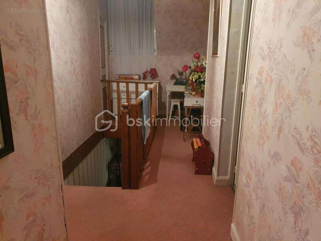 Maison à ORIGNY-SAINTE-BENOITE